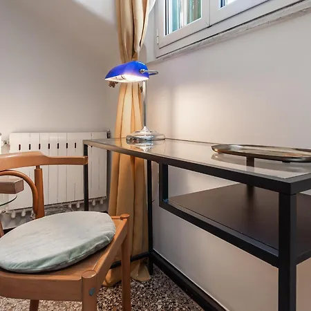 Spianata Di Castelletto, 5-bed Elegant Attic In The Historic Center Of Apartment