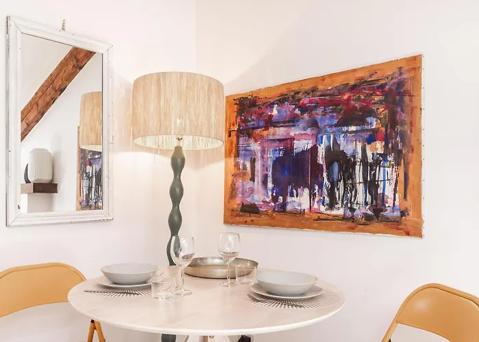 5-sleeps In Elegant Attic In The Historic Center Of *